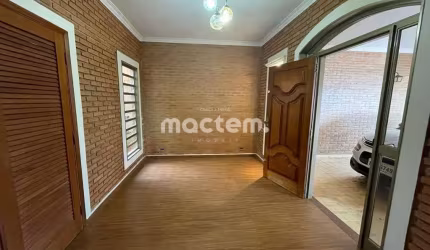 Casa para venda em Parque Dos Bandeirantes de 160.00m² com 3 Quartos, 2 Suites e 3 Garagens