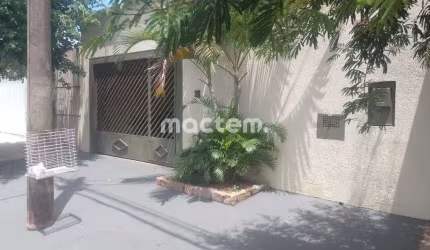Casa para venda em Jardim Ouro Branco de 108.00m² com 3 Quartos, 1 Suite e 2 Garagens