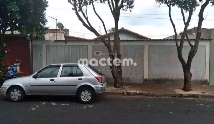 Casa para venda em Geraldo Correia De Carvalho de 200.00m² com 2 Quartos e 2 Garagens