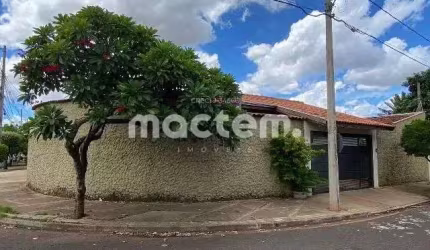 Casa para venda em Jardim Manoel Penna de 180.00m² com 4 Quartos e 2 Garagens