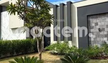 Casa de Condomínio para venda em Residencial Alto Do Castelo de 193.00m² com 3 Quartos, 3 Suites e 4 Garagens