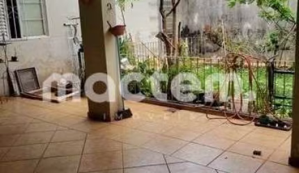 Casa para venda em Independência de 180.00m² com 4 Quartos, 1 Suite e 2 Garagens