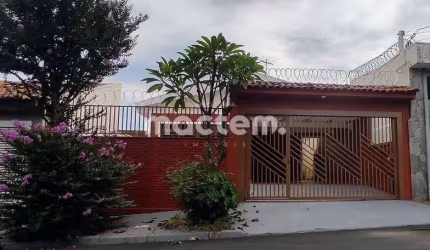 Casa para venda em Independência de 172.00m² com 3 Quartos, 1 Suite e 2 Garagens
