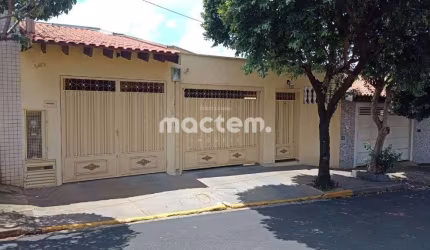 Casa para venda em Independência de 174.00m² com 2 Quartos e 2 Garagens