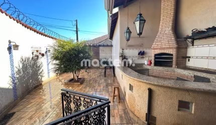 Casa para venda em Jardim José Sampaio Júnior de 194.00m² com 3 Quartos, 1 Suite e 4 Garagens