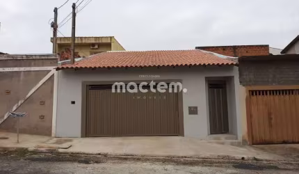 Casa para venda em Planalto Verde de 250.00m² com 2 Quartos e 4 Garagens