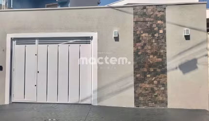 Casa para venda em Jardim São Luiz de 120.00m² com 3 Quartos, 1 Suite e 3 Garagens