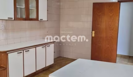 Sobrado para venda em Sumarezinho de 220.00m² com 3 Quartos, 1 Suite e 1 Garagem