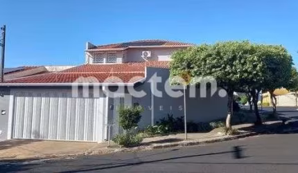 Sobrado para venda em Residencial E Comercial Palmares de 296.00m² com 5 Quartos, 1 Suite e 3 Garagens