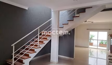 Sobrado para venda em Jardim Botânico de 200.00m² com 3 Quartos, 3 Suites e 4 Garagens
