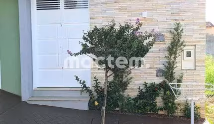Casa para venda em Jardim Montreal de 140.00m² com 3 Quartos, 1 Suite e 2 Garagens