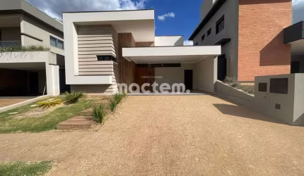 Casa de Condomínio para venda em Loteamento Terras De Florença de 195.00m² com 3 Quartos, 3 Suites e 4 Garagens