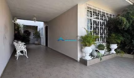 Casa para venda em VILA RIO BRANCO de 254.00m² com 3 Quartos, 1 Suite e 2 Garagens