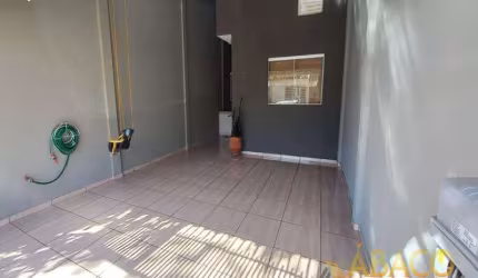 Casa para venda em Vila Rancho Velho de 54.00m² com 2 Quartos e 2 Garagens