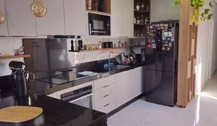Casa para venda em Parque Universitário de 120.00m² com 3 Quartos, 1 Suite e 2 Garagens