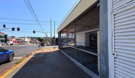 Prédio Comercial para venda em Vila Seixas de 221.00m² com 7 Garagens