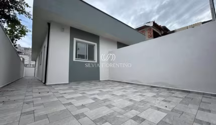 Casa para venda em Residencial Estoril de 125.00m² com 2 Quartos, 1 Suite e 1 Garagem