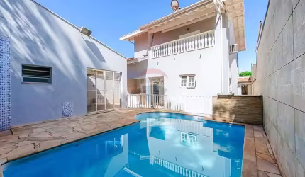 Casa de Condomínio para venda em Centro de 298.26m² com 4 Quartos, 2 Suites e 4 Garagens