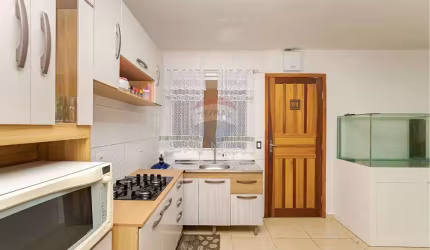 Casa para venda em Bonfim de 168.00m² com 4 Quartos, 1 Suite e 5 Garagens