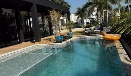 Casa para venda e aluguel em Alphaville de 560.00m² com 5 Quartos, 5 Suites e 4 Garagens