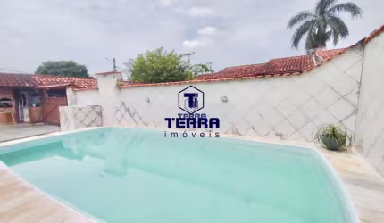 Casa para venda em Itaipu de 131.00m² com 3 Quartos, 1 Suite e 3 Garagens