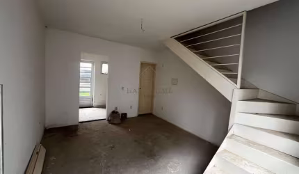 Casa de Condomínio para venda em Chácara Tropical (caucaia Do Alto) de 50.00m² com 2 Quartos e 1 Garagem