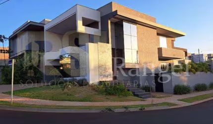 Casa de Condomínio para venda em Residencial Alto Do Castelo de 390.00m² com 3 Quartos, 3 Suites e 4 Garagens