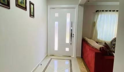 Casa de Condomínio para venda em Parque Residencial Roland de 227.00m² com 4 Quartos, 2 Suites e 2 Garagens