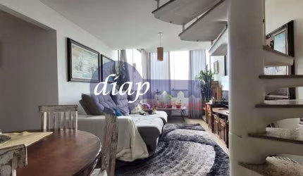 Excelente apartamento cobertura duplex, no bairro Barro Branco com 3 dormitórios planejados, sendo 1 suíte, no primeiro piso possui uma sala para 2 am