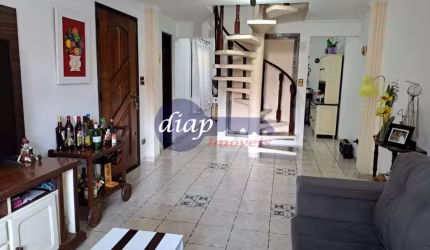 Excelente sobrado na Vila Nova Mazzei com 3 dormitórios, sendo 1 suíte com sacada, cozinha, ampla sala de estar, sala de jantar, 1 lavabo e 2 banheiro
