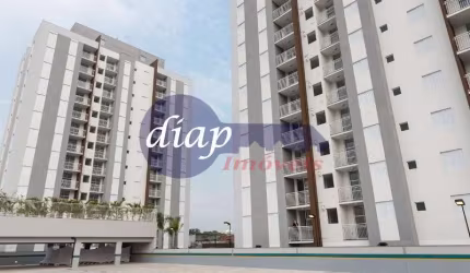 Lindo apartamento no 3° andar com 53 m² divididos em 2 dormitórios, sala, varanda, banheiro, cozinha, lavanderia e uma vaga de garagem. O condomínio o