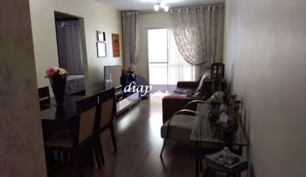 Apartamento aconchegante no bairro Sítio do Mandaqui com 2 dormitórios com móveis planejados novos, sala dois ambientes com sacada envidraçada, cozinh