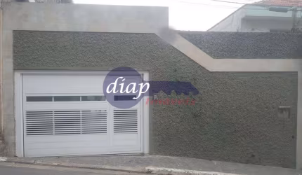 Ótima casa térrea na vila Áurea, com 3 dormitórios, sendo 2 suítes, cozinha estilo americana com armários e fogão cooktop, sala dois ambientes, 2 banh