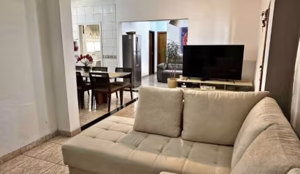 Vendo excelente casa 5 quartos no Buritis