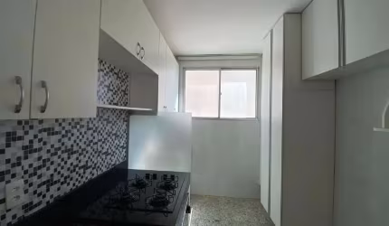 Vendo apartamento 3 quartos excelente localização no Buritis