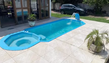 Casa para Venda em Florianópolis, Campeche, 2 dormitórios, 2 banheiros, 2 vagas