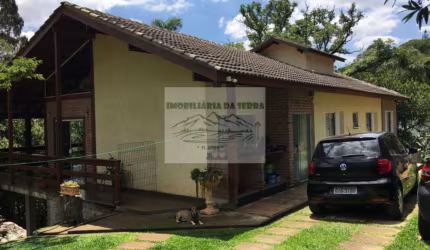 Imperdível Casa à Venda na Serra da Cantareira, Parque Petrópolis Paulista - 4 Quartos, 4 Suítes, 3 Salas, 5 Banheiros, 3 Vagas, 270m²