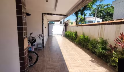 Casa Duplex à Venda no bairro do Macuco