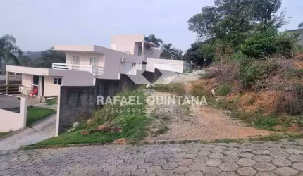 Terreno à Venda com Vista para o Mar no Ribeirão da Ilha, Florianópolis - SC