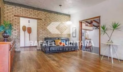 Casa à Vendas, 5 Quartos sendo 1 Suíte, 5 Vagas, 313m², Lagoa da Conceição, Florianópolis - SC