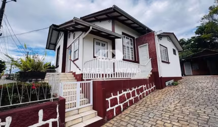 Casa 2 Quartos para Alugar, 1 Vaga, Piscina Compartilhada, Pomeranos, Timbó - SC