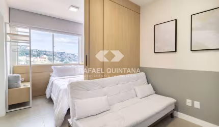 Apartamento Tipo Stúdio à Venda, Reformado e Mobiliado, 23m², Centro, Florianópolis - SC