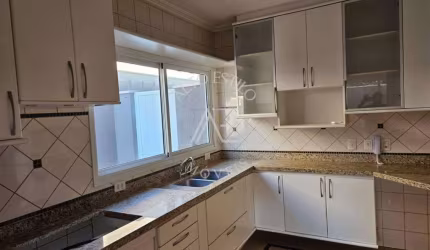 Casa com 3 suítes + 1 quarto de hospede- 282m²  Rec. das Acácias - Imperdível !!!