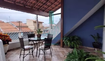Casa para Venda em Mogi das Cruzes, Jardim Universo, 4 dormitórios, 1 suíte, 1 banheiro, 1 vaga