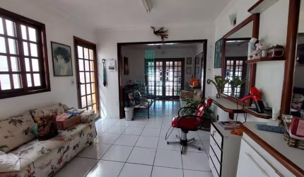 Casa Comercial para Venda em Mogi das Cruzes, Jardim Universo, 1 dormitório, 1 banheiro