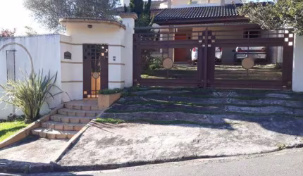 Casa com 3 dormitórios à venda de  216 m² no condomínio Arco Iris em Atibaia/SP - CA2950