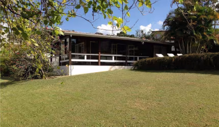 Casa com 4 dormitórios à venda de 247 m² no Jardim Paulista em Atibaia/SP - CA0234