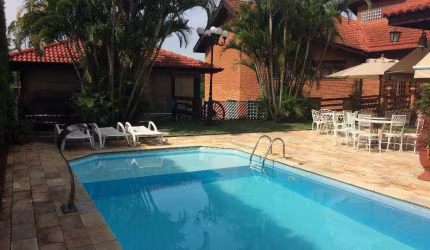 Casa residencial à venda, 770m² no Parque das Garças em Atibaia/SP - CA2204.