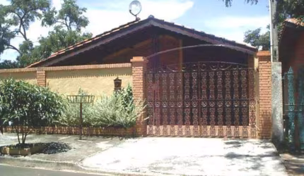 Casa com 4 quartos, 230 m², à venda no Jardim do Lago em Atibaia/SP - CA2496