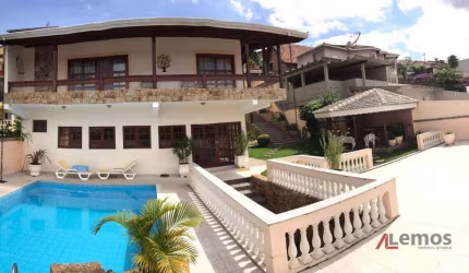 Casa com 3 quartos, 590 m², à venda no bairro Cidade Satélite em Atibaia/SP - CA3179